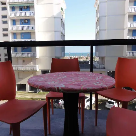 In 37068 Apartment *